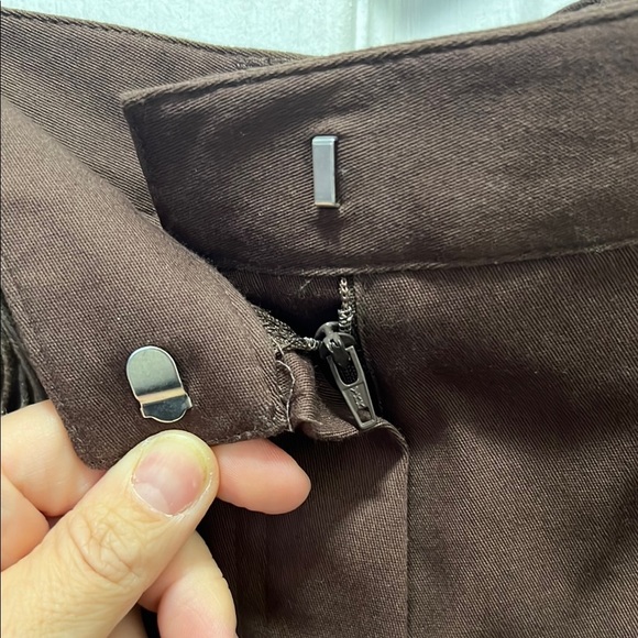 NWT Dress Barn Women’s 6 Brown Cropped Pants with Tassel Detail Belt - Picture 2 of 5